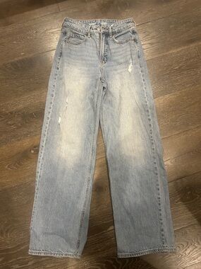 Light Wash Wide Leg Women’s Jeans